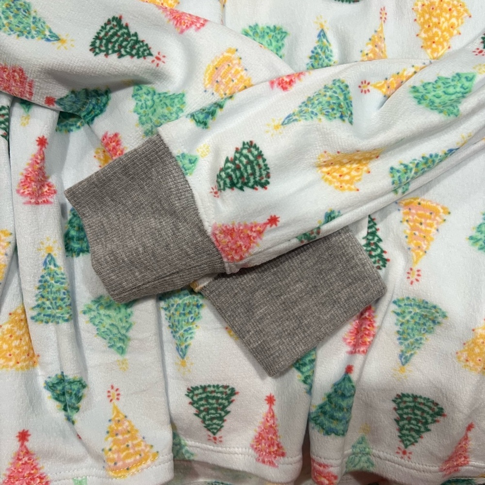 Cuddl Duds Multicolor Christmas Tree Print Pajama Set (NWT!!!) - Picture 8 of 9